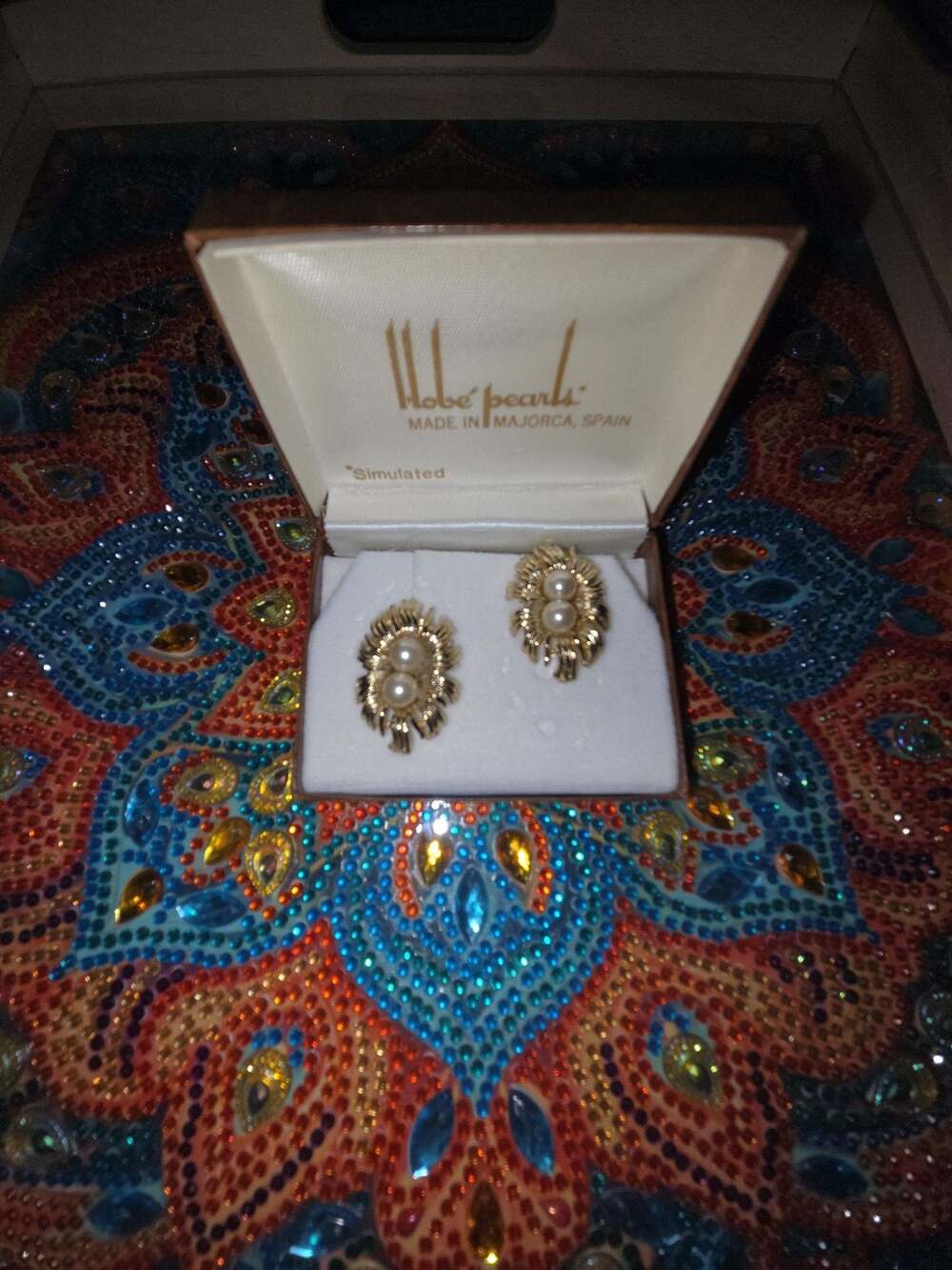 Hobe Pearls Simulated Pearl Gold Tone Vintage Clip-On Earrings in Original Box